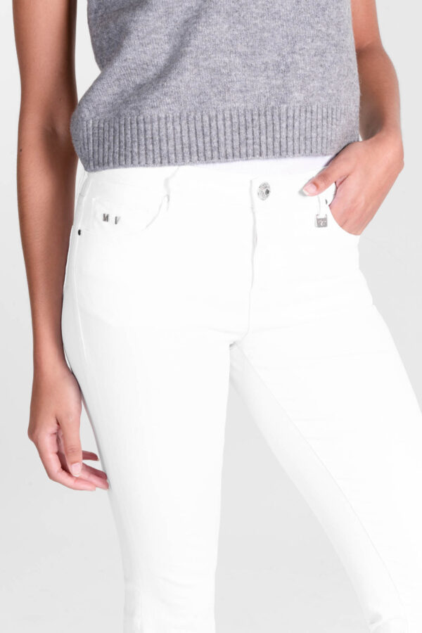 Sartoria Tramarossa JEANS BIANCA FLARE CUT FLARE IN GABARDINA DI COTONE STRETCH BIANCO Offerta