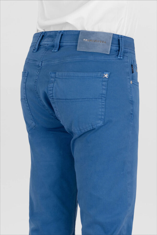 Sartoria Tramarossa PANTALONE LEONARDO ZIP SS SLIM IN GABARDINA DI COTONE STRETCH BLU MEDIO 50% di sconto con spedizione gratuita