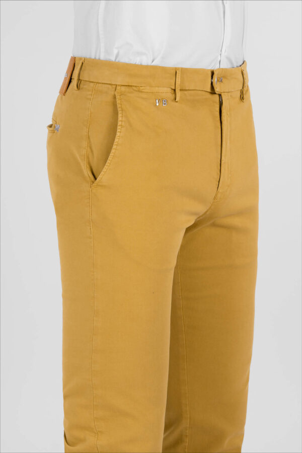Sartoria Tramarossa PANTALONE LUIS SLIM IN GABARDINA LEGGERA DI COTONE STRETCH GIALLO Officina