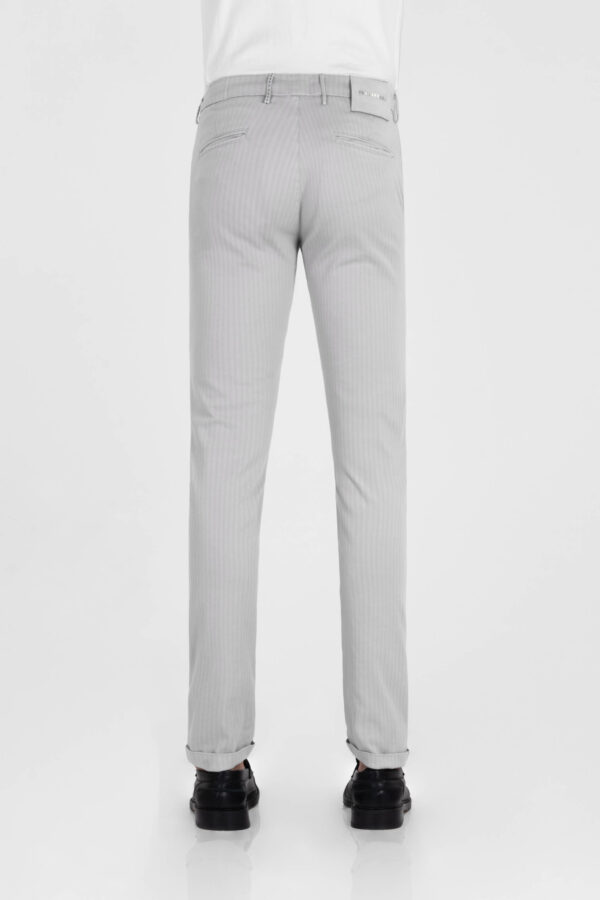 Sartoria Tramarossa PANTALONE LUIS SLIM IN GABARDINA LEGGERA DI COTONE CON STAMPA ESTERNA STRETCH GRIGIO Italia