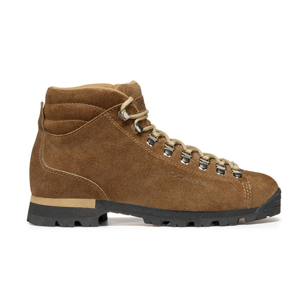 Scarpa PRIMITIVE Reinterprets the tradition style in a modern key Sconto