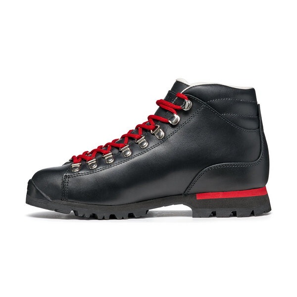 Scarpa PRIMITIVE Reinterprets the tradition style in a modern key Offerta