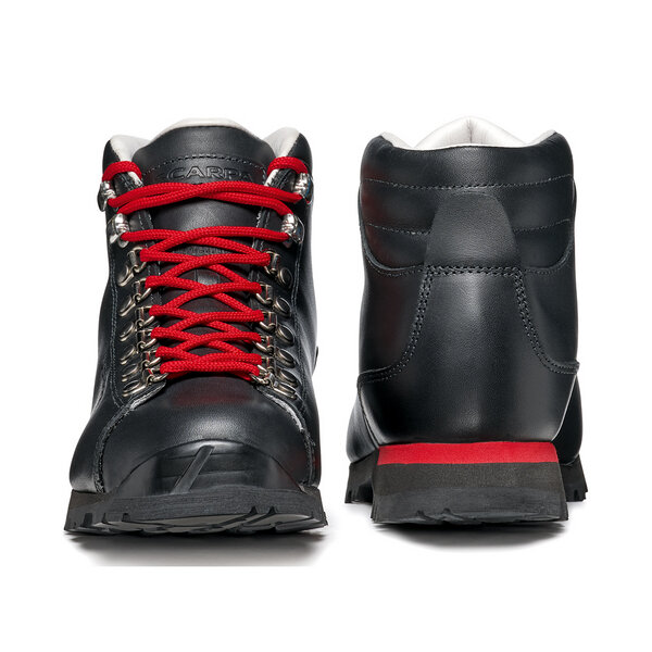 Scarpa PRIMITIVE Reinterprets the tradition style in a modern key Offerta