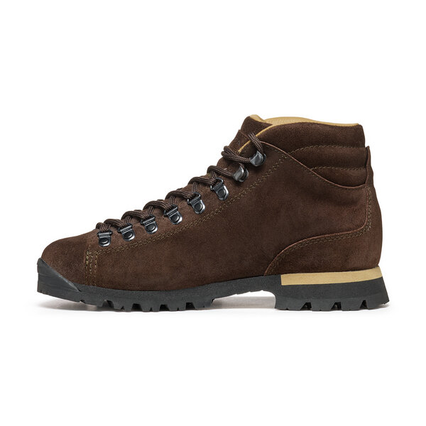 Scarpa PRIMITIVE Reinterprets the tradition style in a modern key Economico