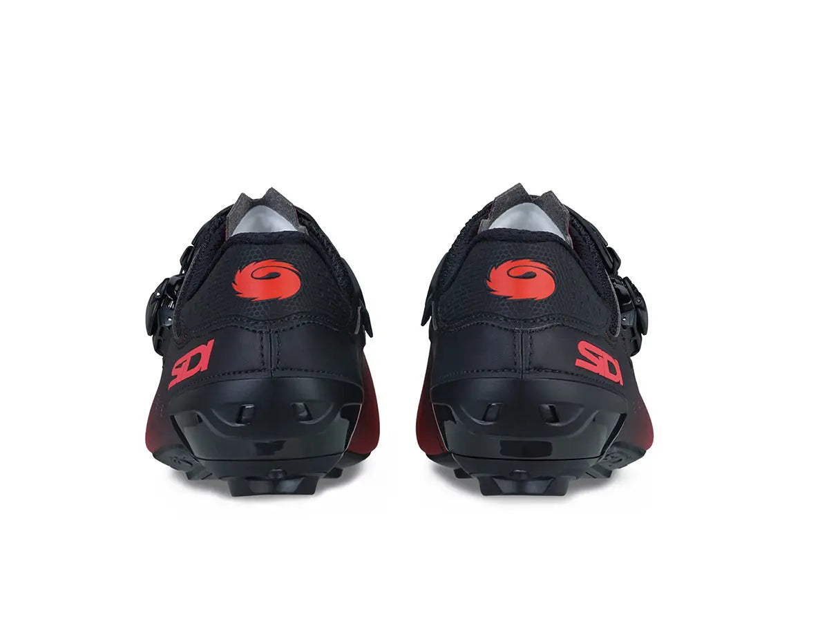 Sidi GENIUS 10 - red - black / Regular / 36 Saldi