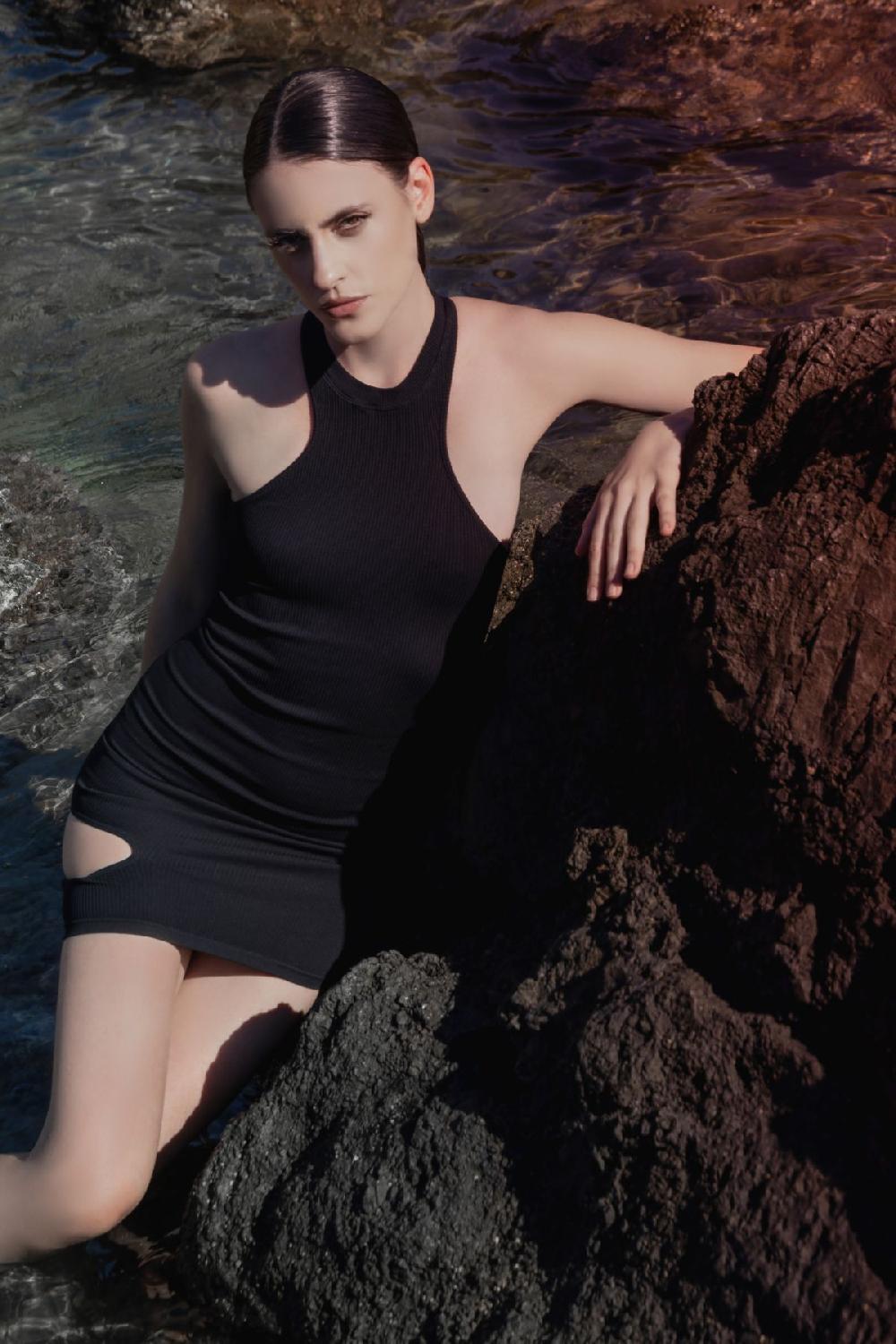 Trasparenze Abbigliamento ALYA | Acquista Abbigliamento online | Calze Trasparenze