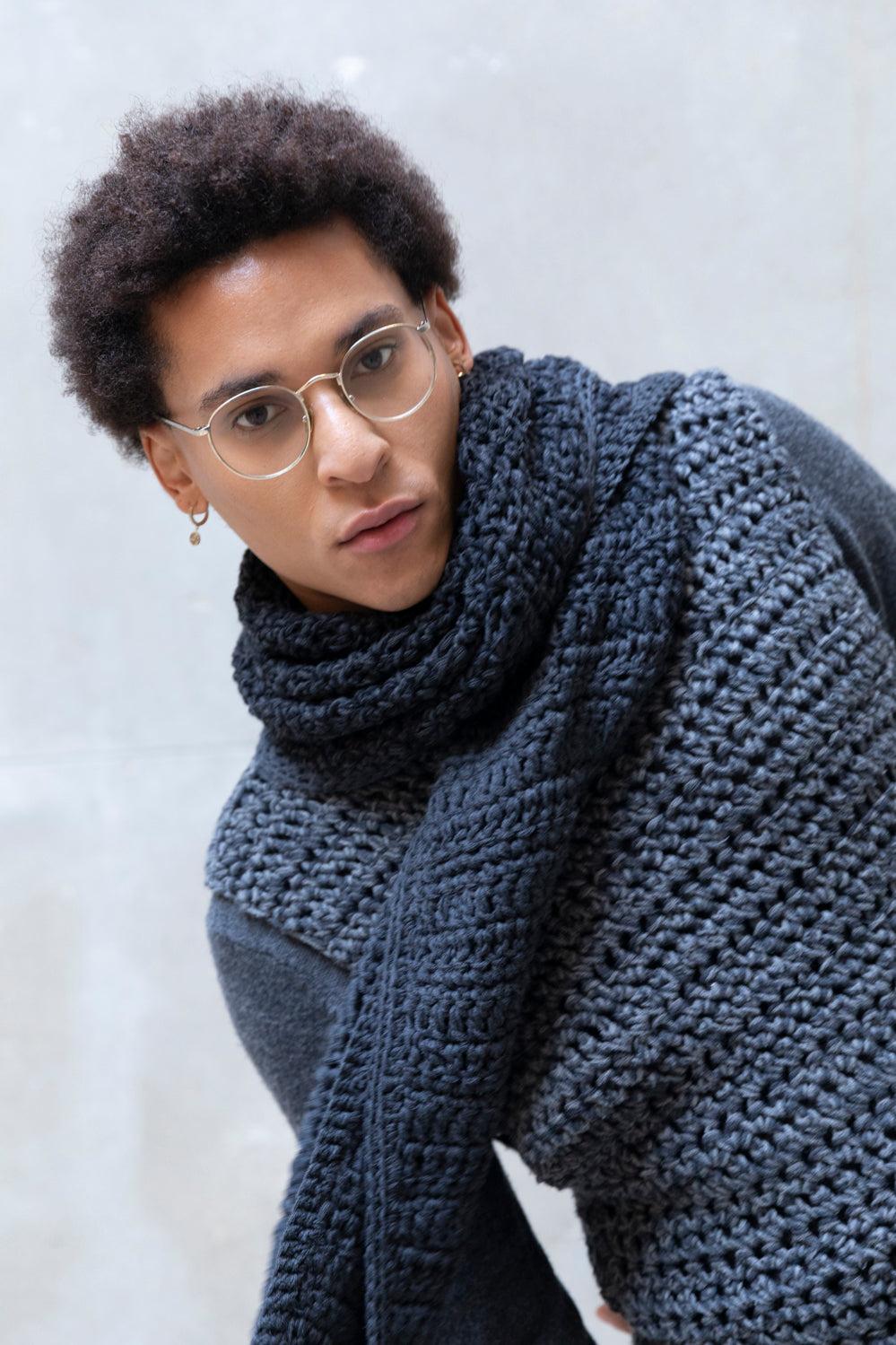 ﻿Zerobarracento Hand-knitted wool scarf 2025