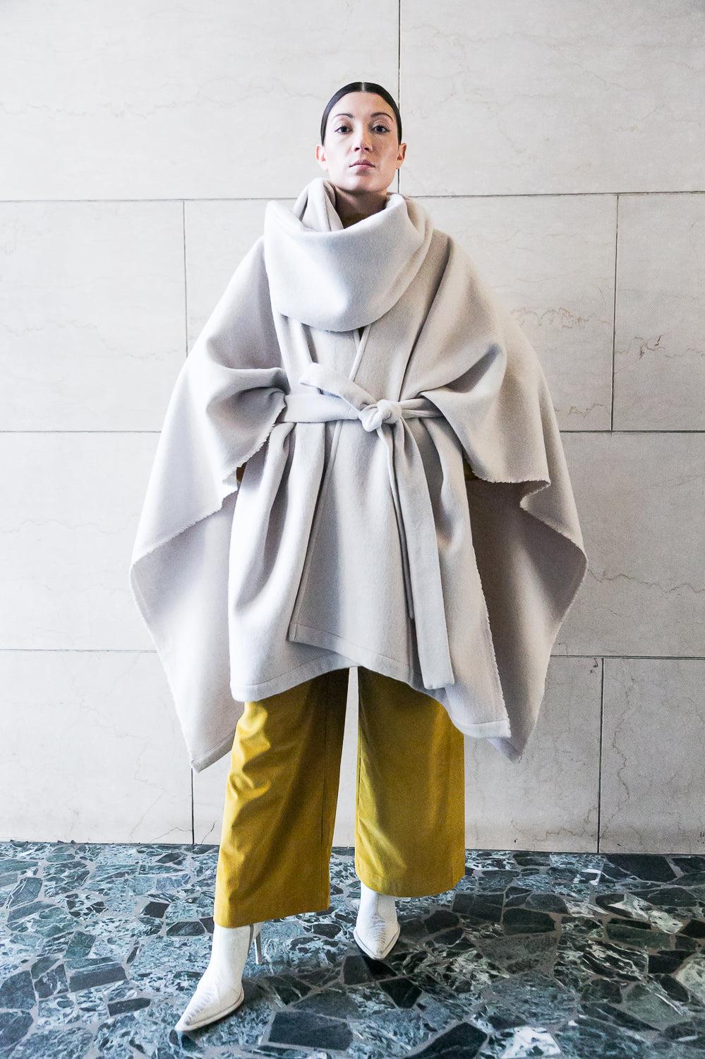 ﻿Zerobarracento Midi recycled wool cape Consegna Veloce